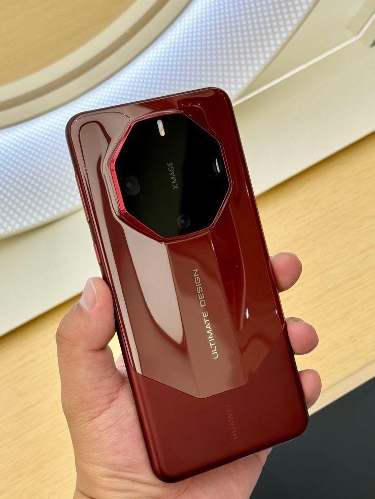 月薪三千买一万块的手机算虚荣吗?